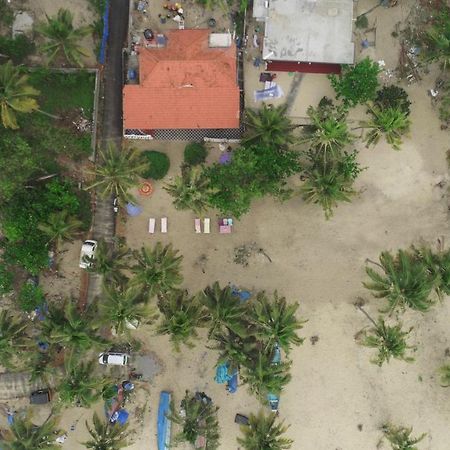 Marari Praise Beach Front Homestay Mararikulam Exterior photo