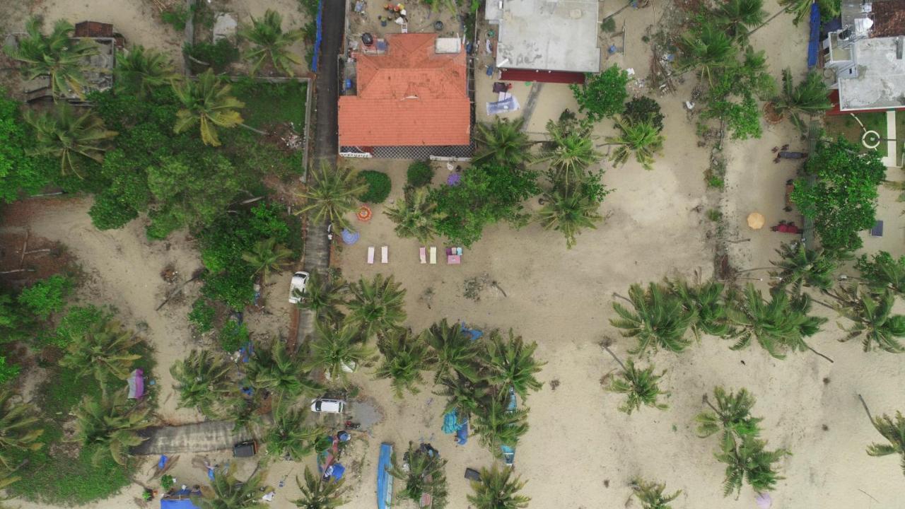 Marari Praise Beach Front Homestay Mararikulam Exterior photo