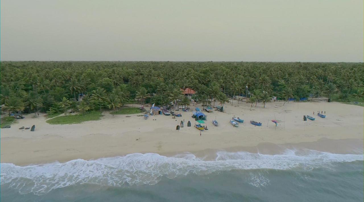 Marari Praise Beach Front Homestay Mararikulam Exterior photo