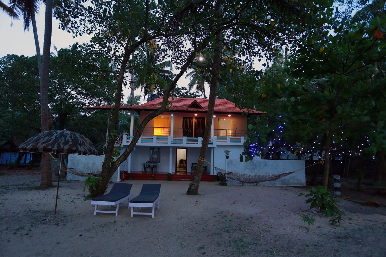 Marari Praise Beach Front Homestay Mararikulam Exterior photo