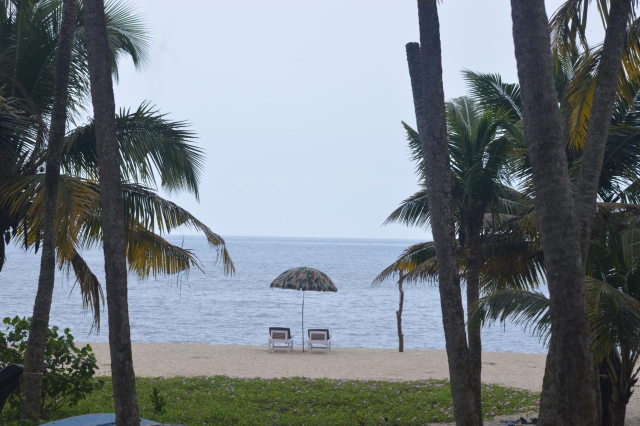 Marari Praise Beach Front Homestay Mararikulam Exterior photo