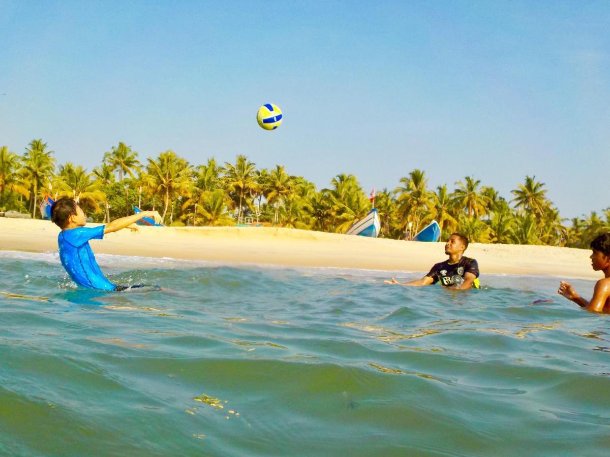 Marari Praise Beach Front Homestay Mararikulam Exterior photo